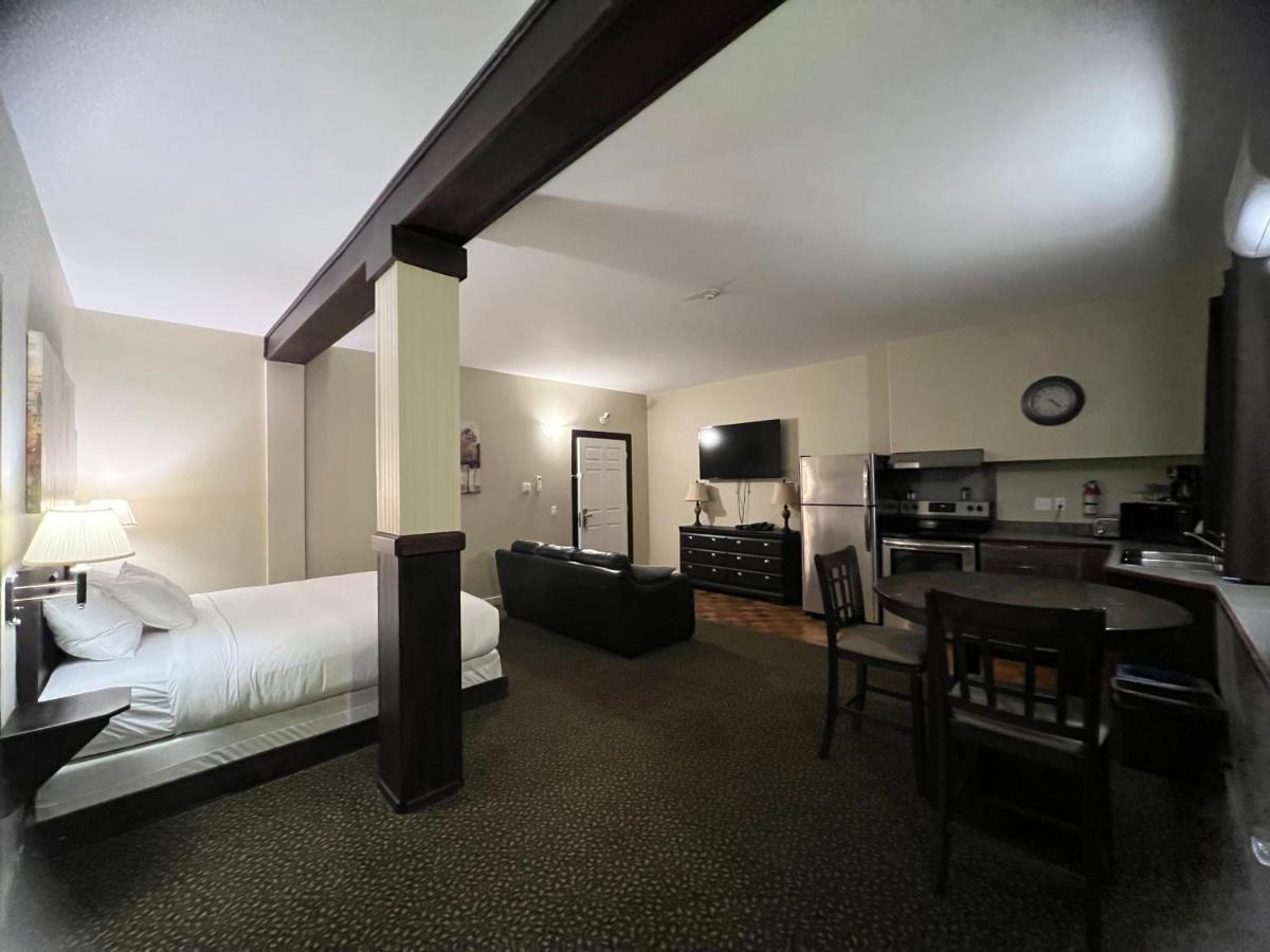 Wells Gray Inn Clearwater Extérieur photo