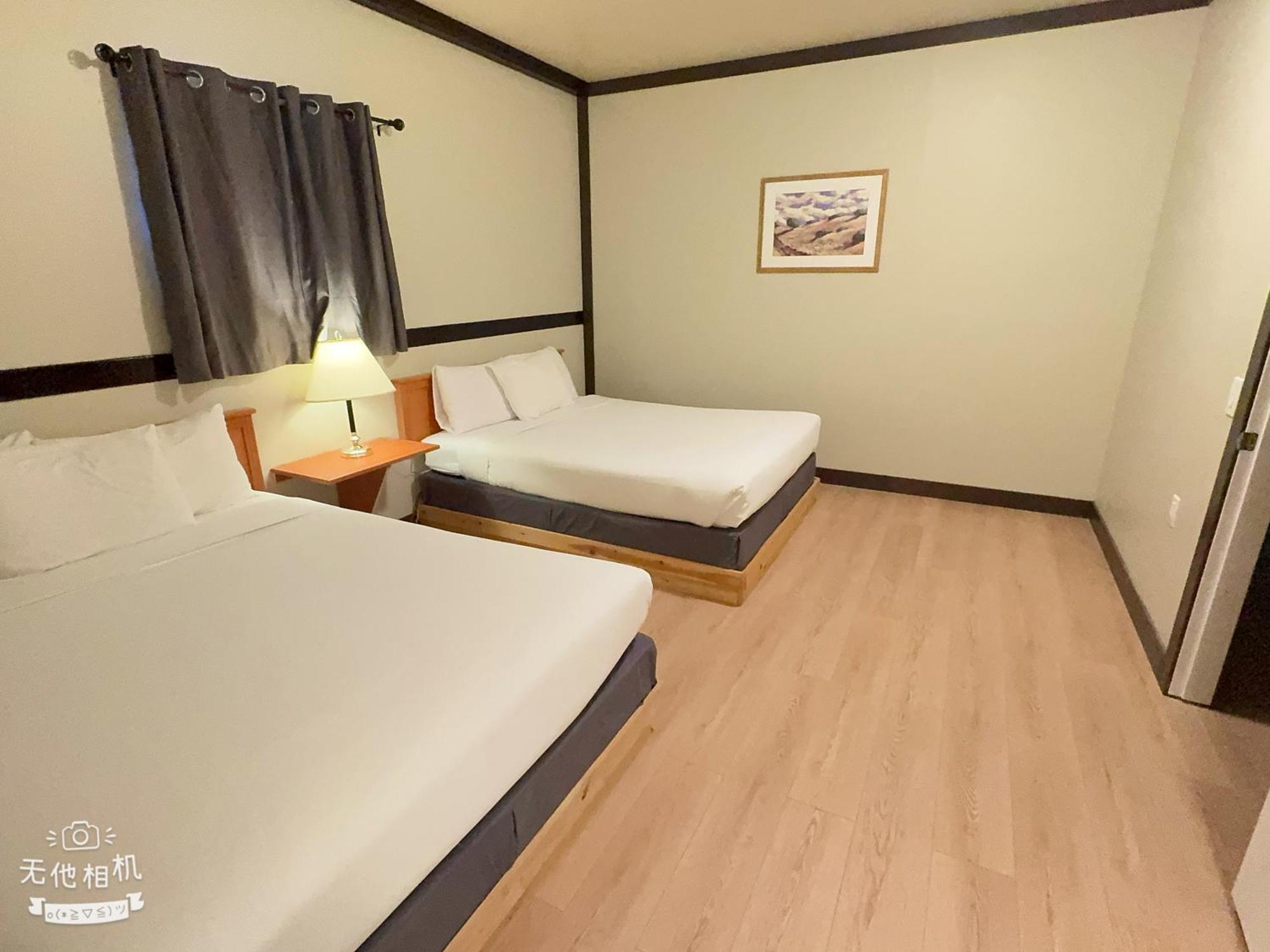 Wells Gray Inn Clearwater Extérieur photo