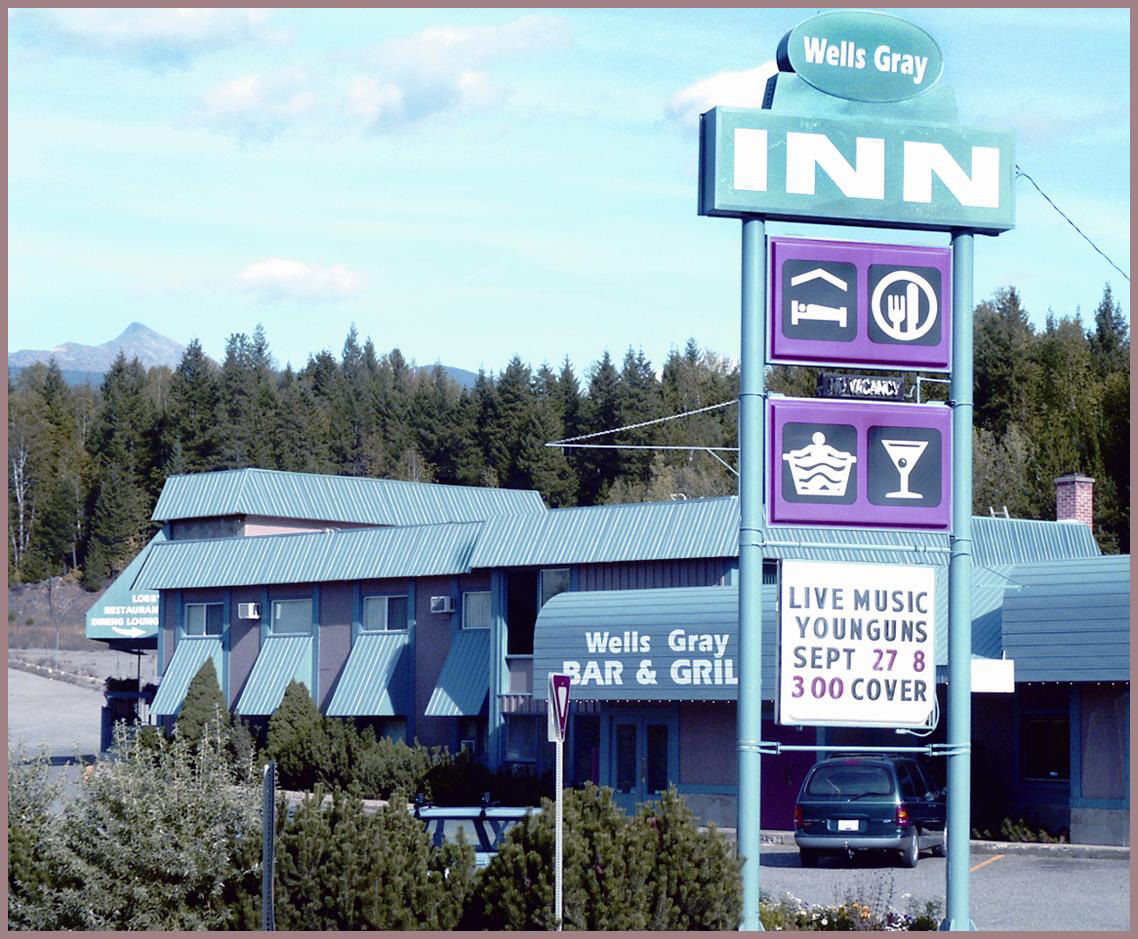 Wells Gray Inn Clearwater Extérieur photo
