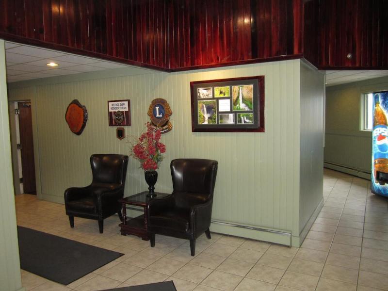 Wells Gray Inn Clearwater Extérieur photo