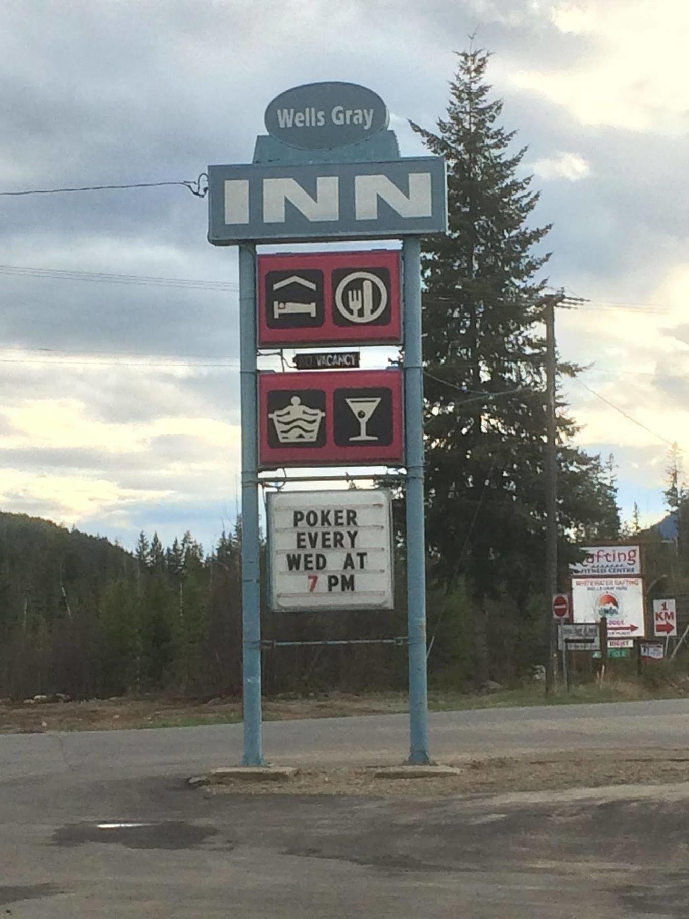 Wells Gray Inn Clearwater Extérieur photo