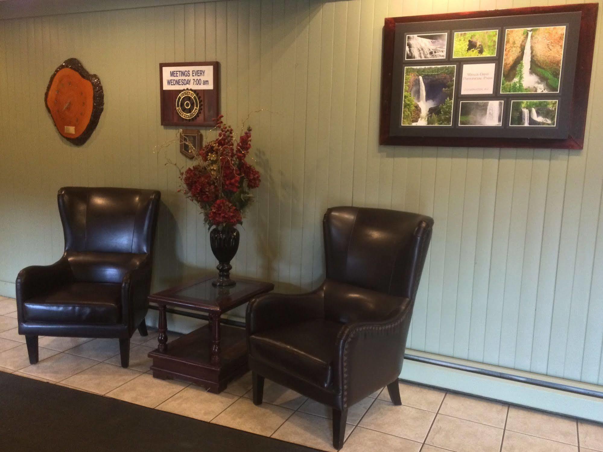 Wells Gray Inn Clearwater Extérieur photo
