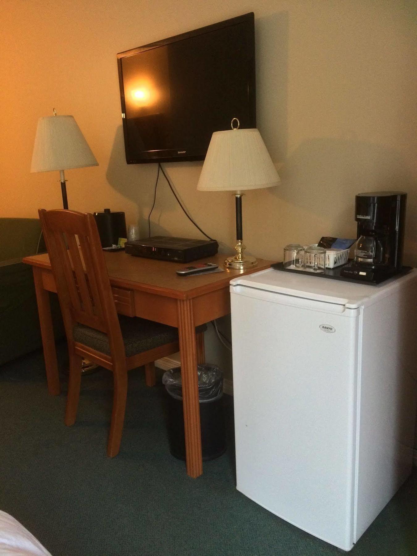 Wells Gray Inn Clearwater Extérieur photo