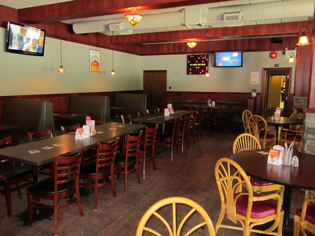 Wells Gray Inn Clearwater Extérieur photo