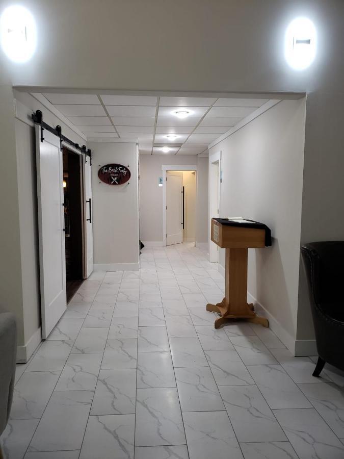 Wells Gray Inn Clearwater Extérieur photo